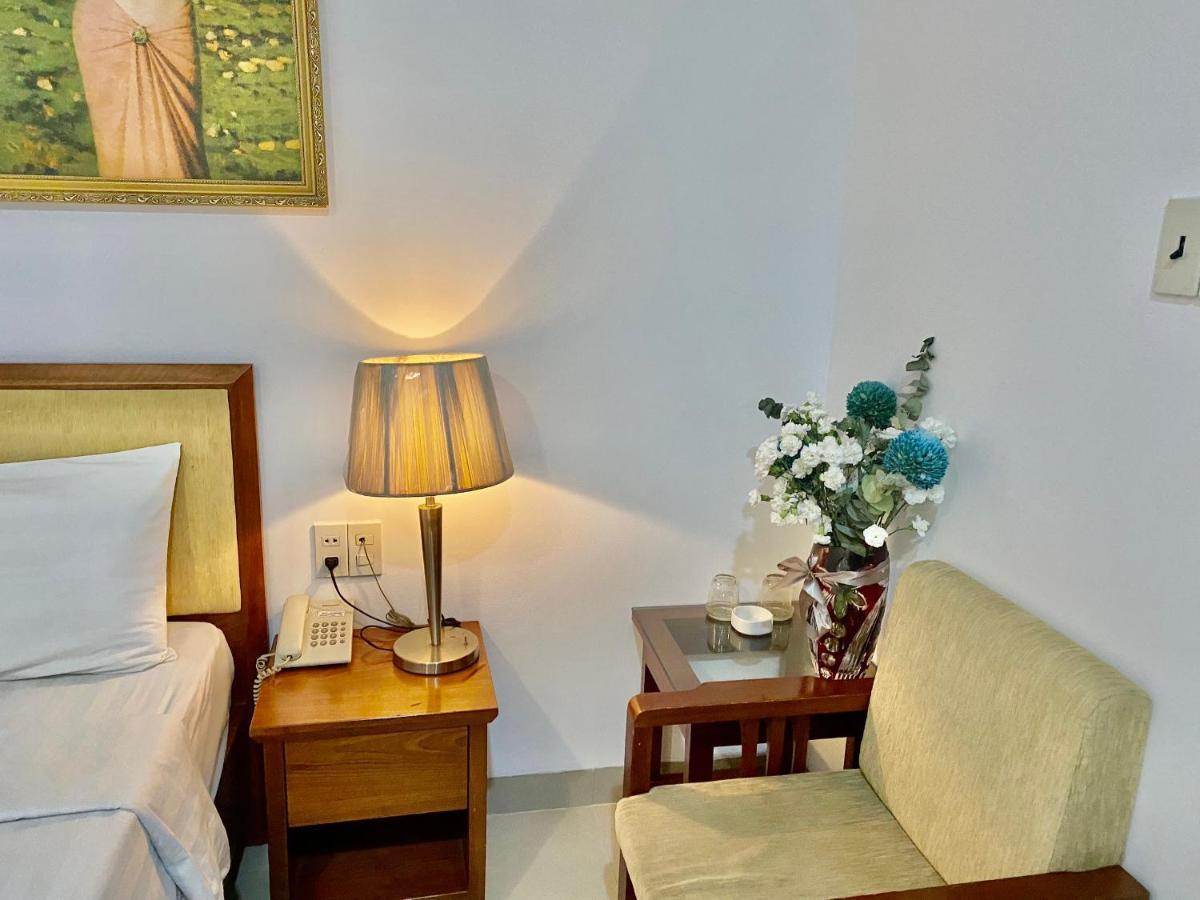 Reddoorz Ruby Star Hotel Truong Dinh Ho Chi Minh City Exterior photo